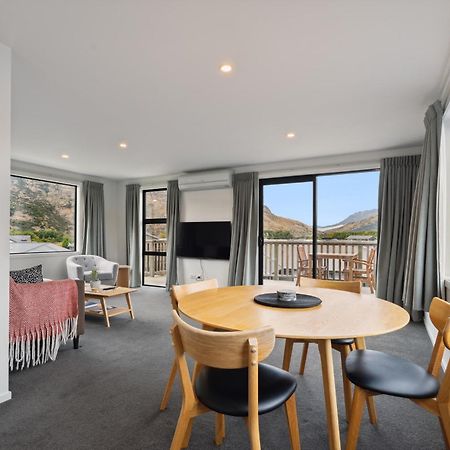 Modern Apartment With Coronet & Remarkables Views Queenstown Exteriör bild
