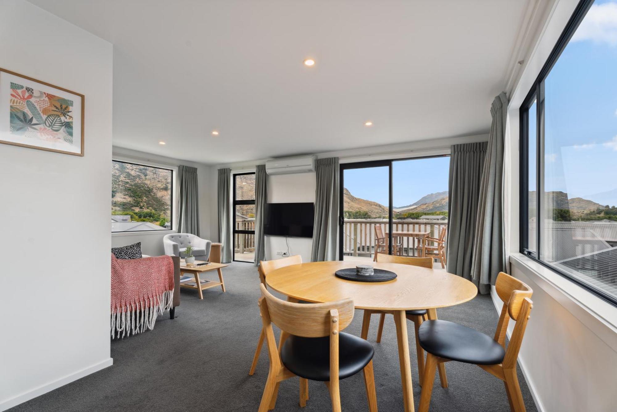 Modern Apartment With Coronet & Remarkables Views Queenstown Exteriör bild