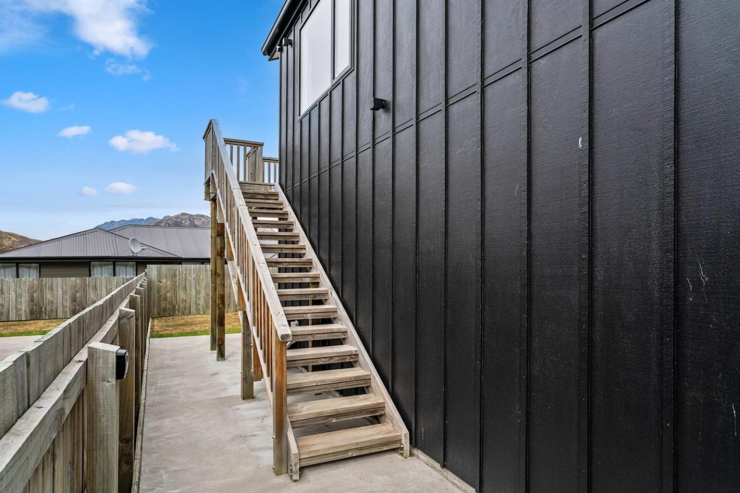 Modern Apartment With Coronet & Remarkables Views Queenstown Exteriör bild