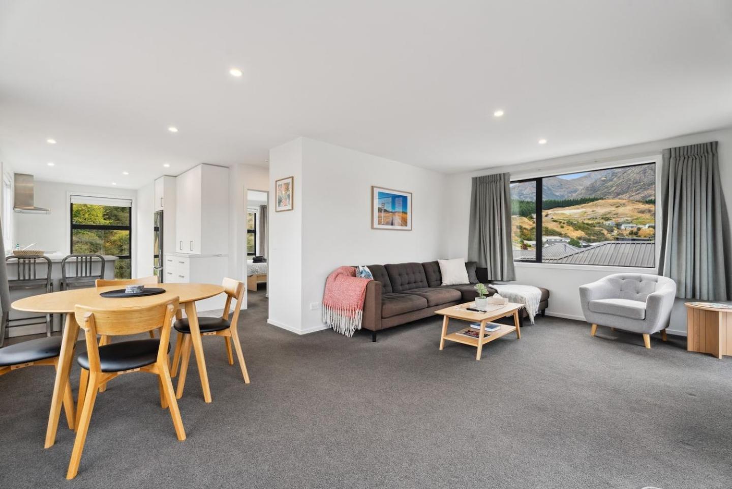 Modern Apartment With Coronet & Remarkables Views Queenstown Exteriör bild